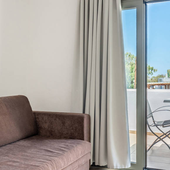 Omiros Hotel Santorini TRIPLE STANDART 2